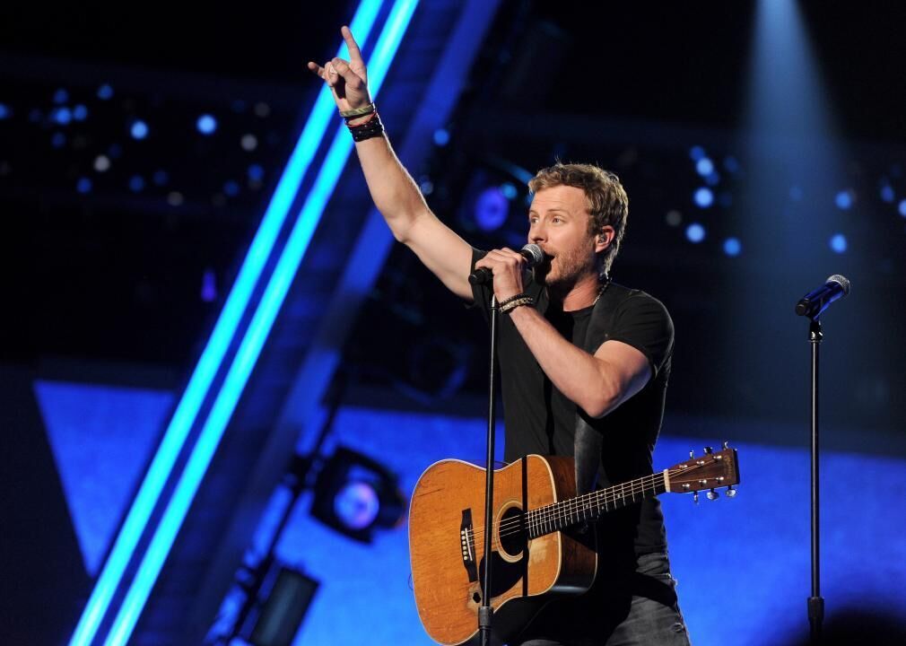 2014: ‘Drunk on a Plane’ by Dierks Bentley